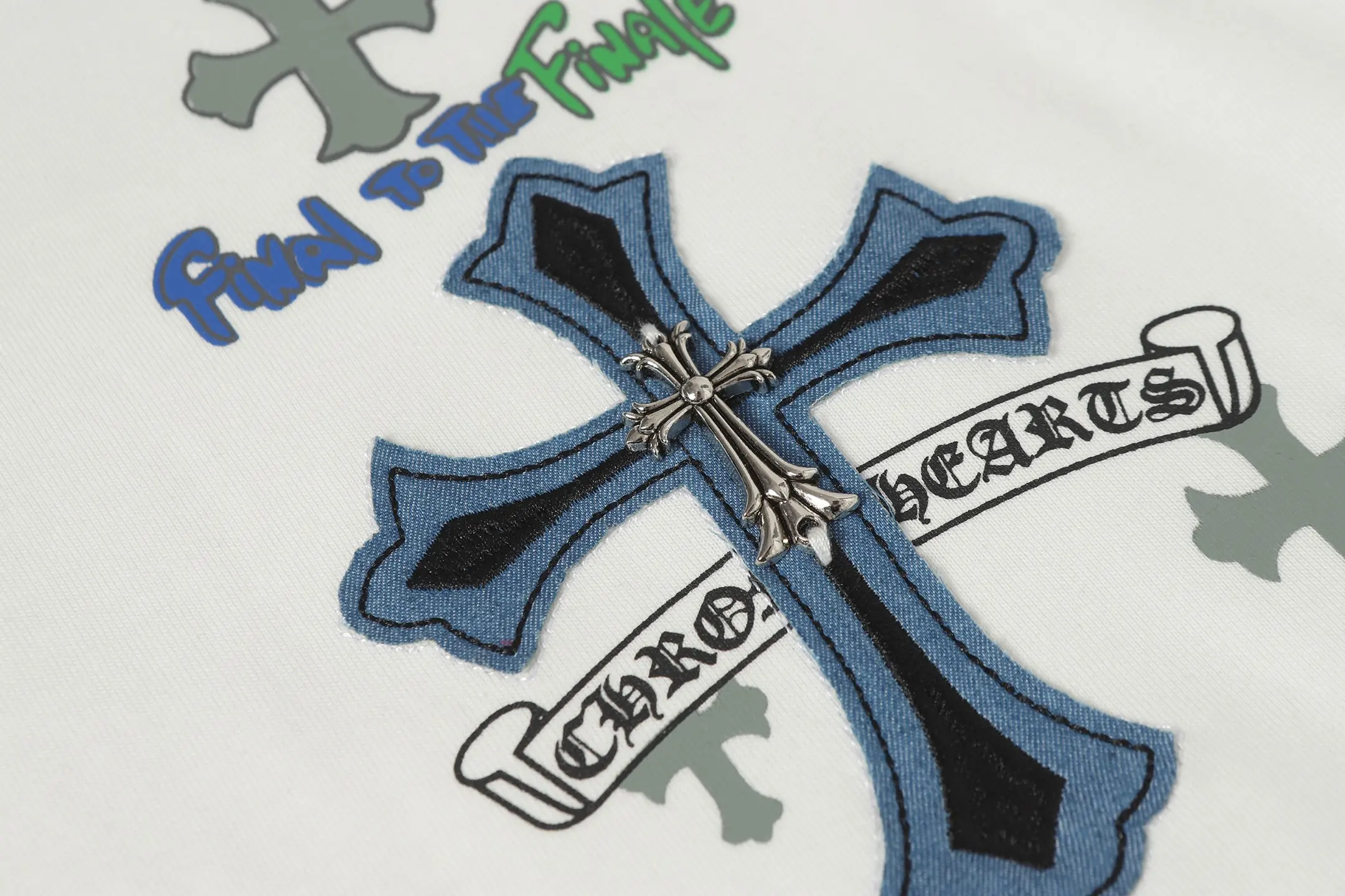 Cross Patch Embroidered Cotton T-Shirt D10513685 — view 6