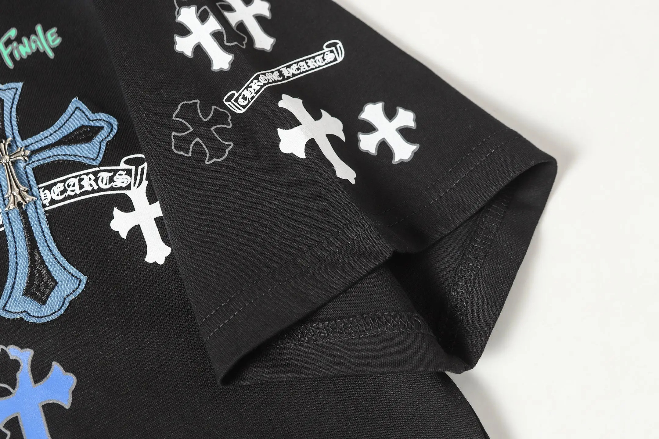 Cross Patch Embroidered Cotton T-Shirt D10513684 — view 9