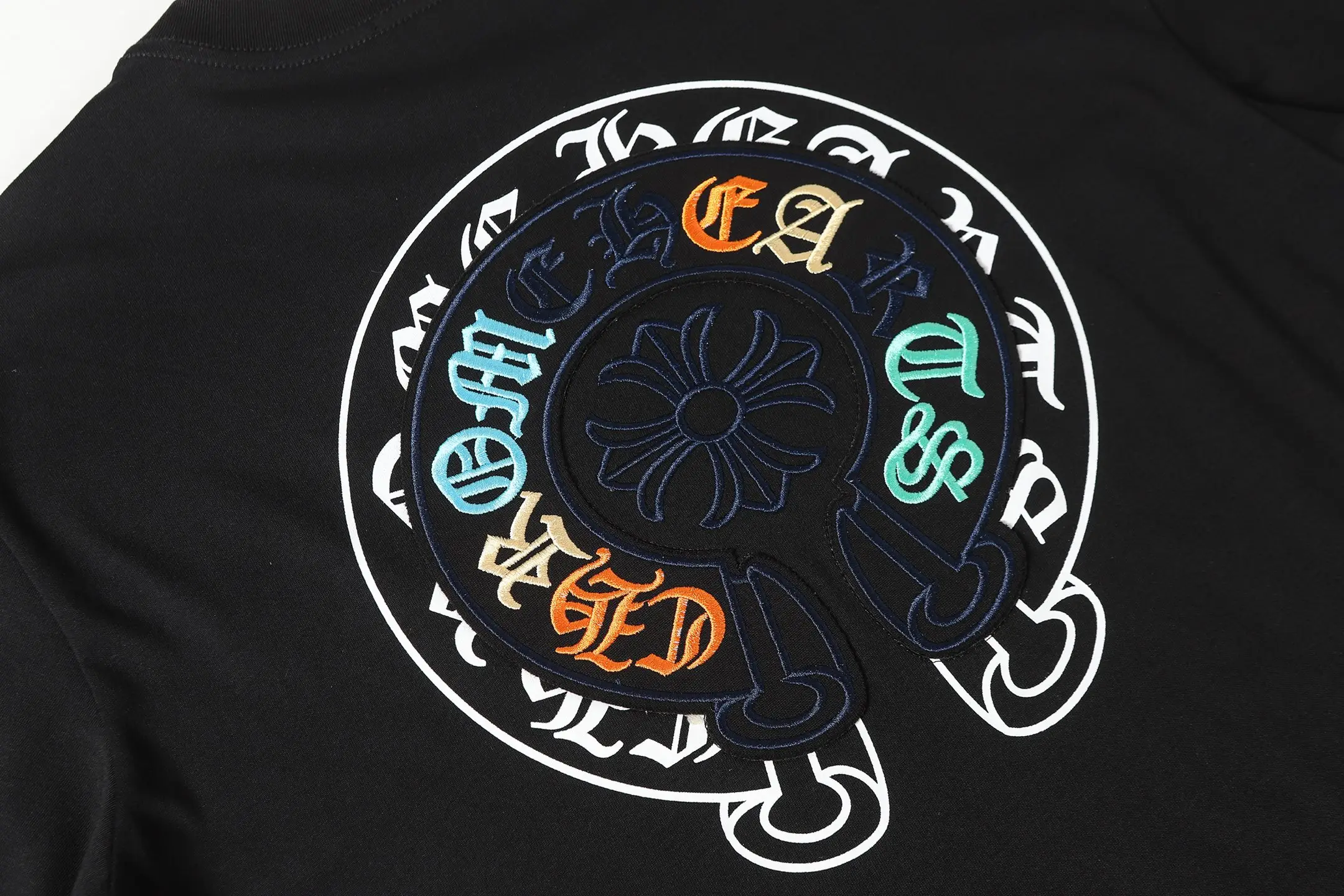 Horseshoe Sanskrit Embroidered T-Shirt D11013673 — view 8