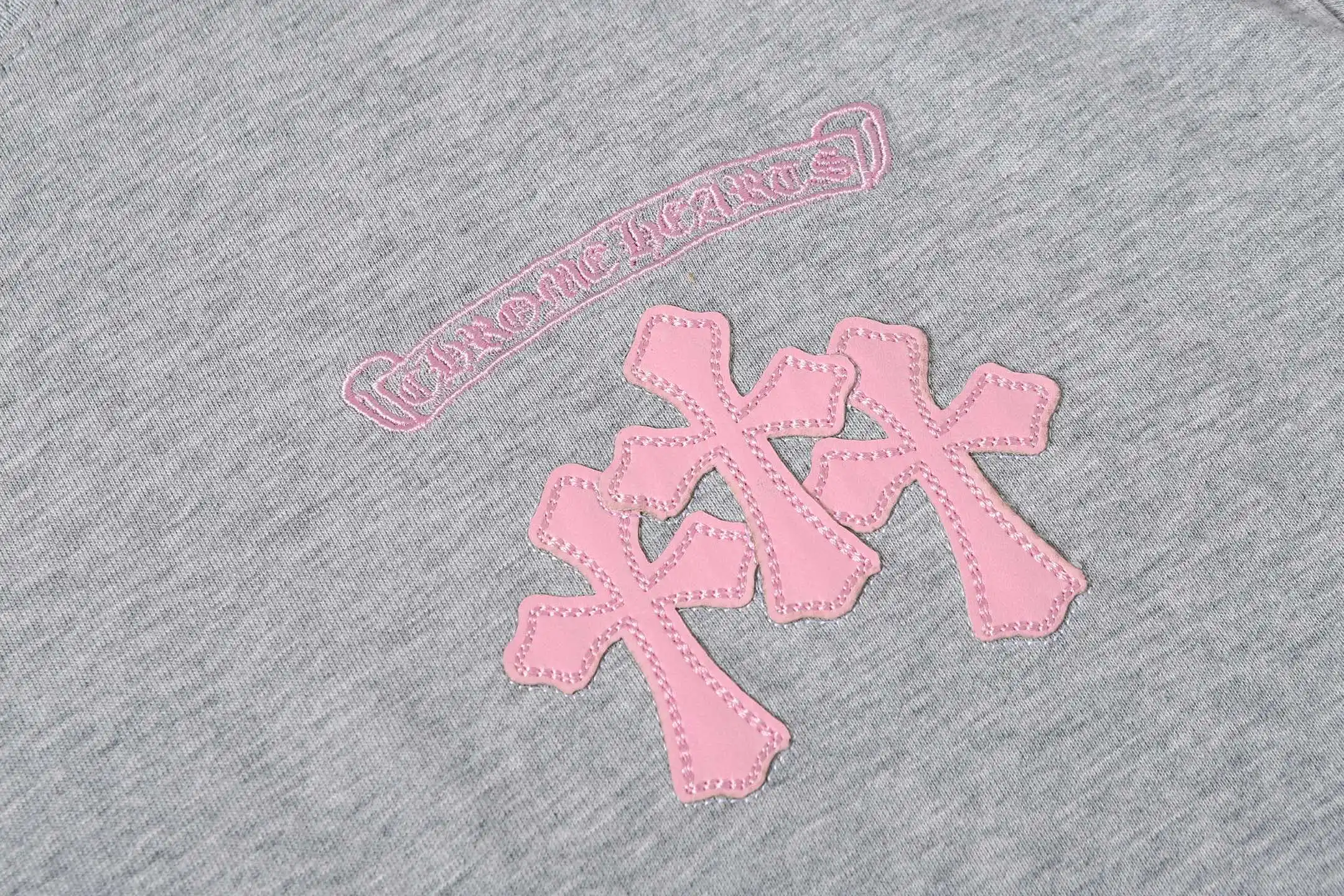 Graffiti Lips Embroidered Cotton T-Shirt D10013663 — view 6