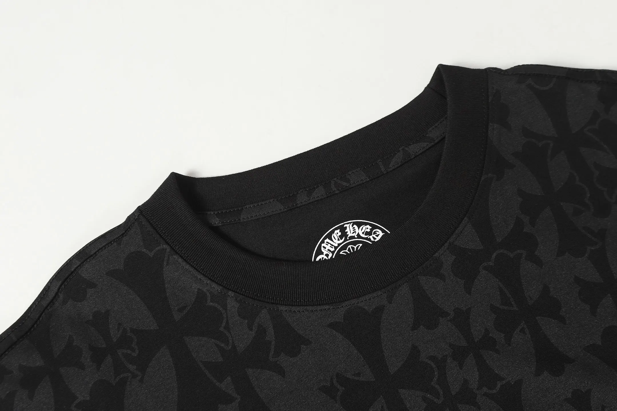 Monogram Cross Print Oversized T-Shirt D10513505 — view 4