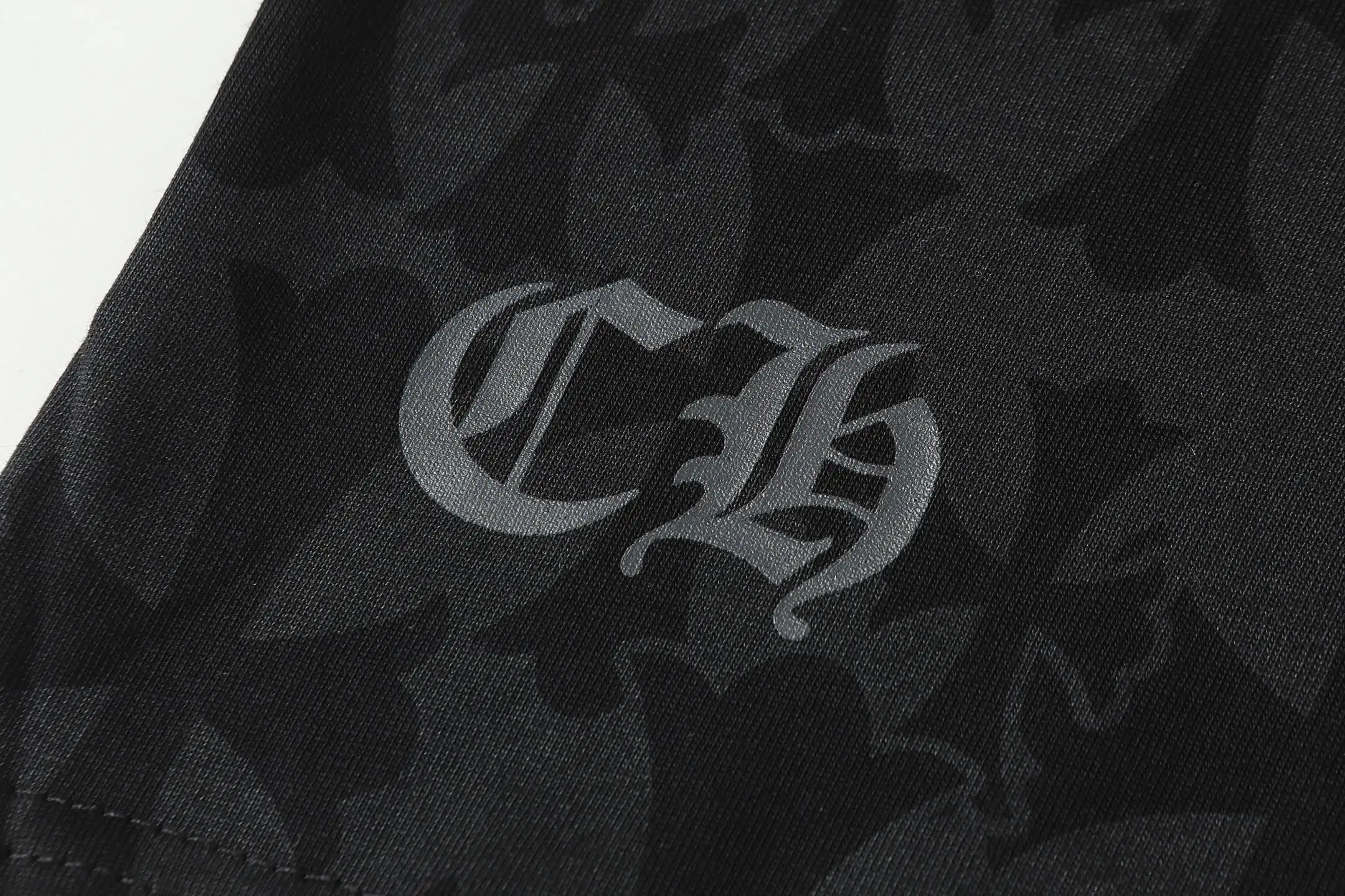 Monogram Cross Print Oversized T-Shirt D10513505 — view 8
