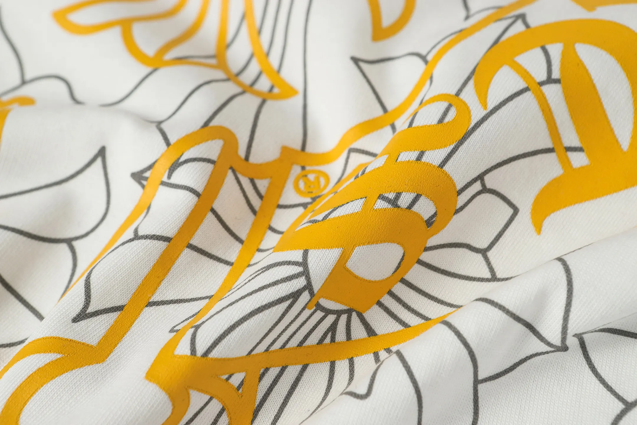Monogram Cross Print Oversized T-Shirt D10513507 — view 6