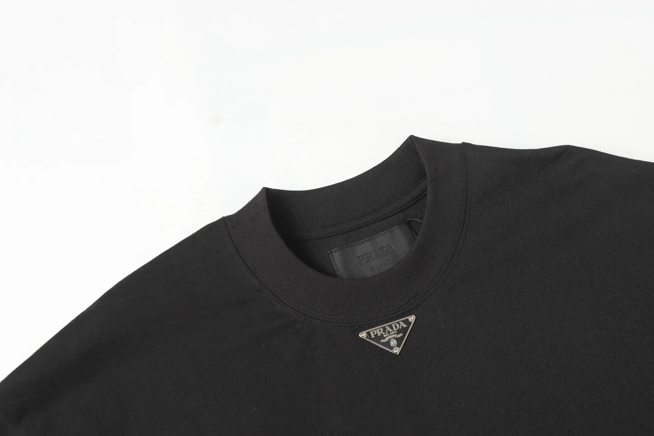 Logo-Plaque Cotton-Jersey T-Shirt D9513747 — view 3