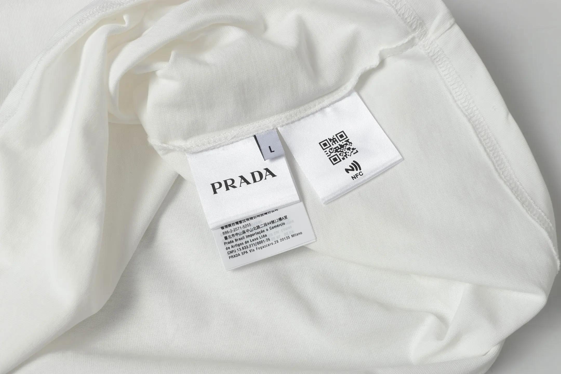 Logo-Badge Cotton-Jersey T-Shirt D9513731 — view 7