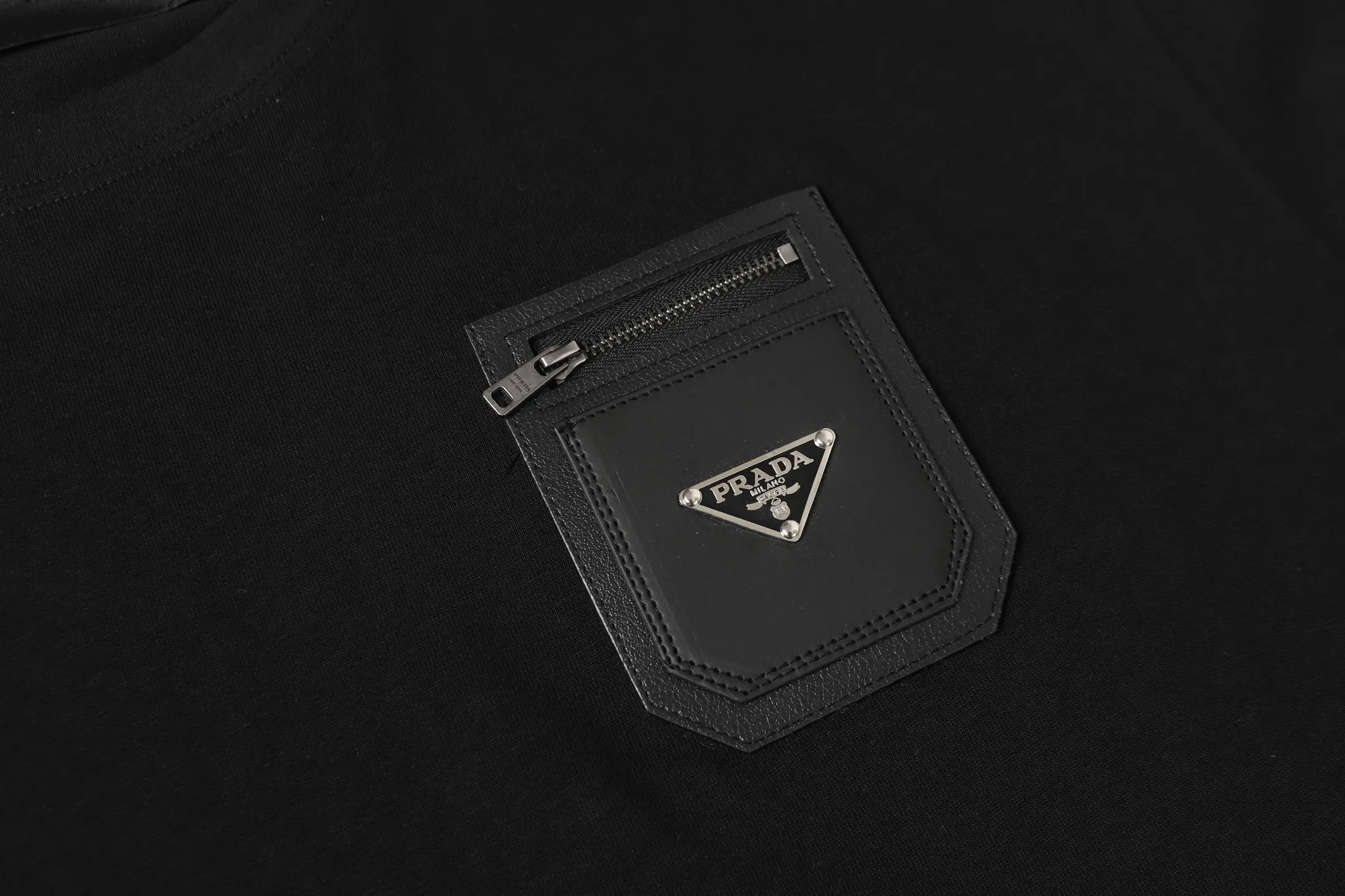 Leather Pocket Logo Cotton T-Shirt D9513722 — view 5
