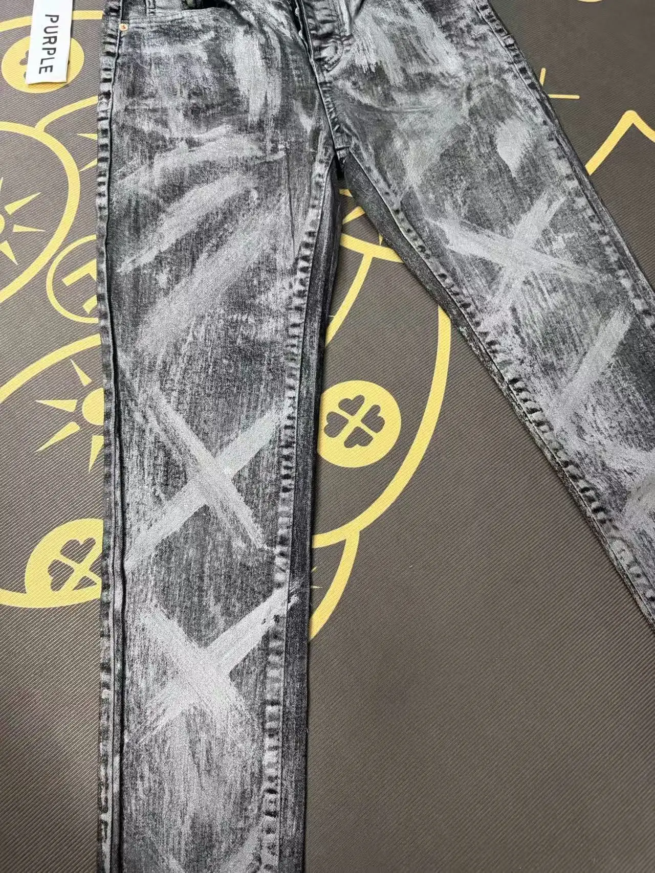 Tie-Dye Graffiti Print Slim-Fit Jeans D16521850 — view 16