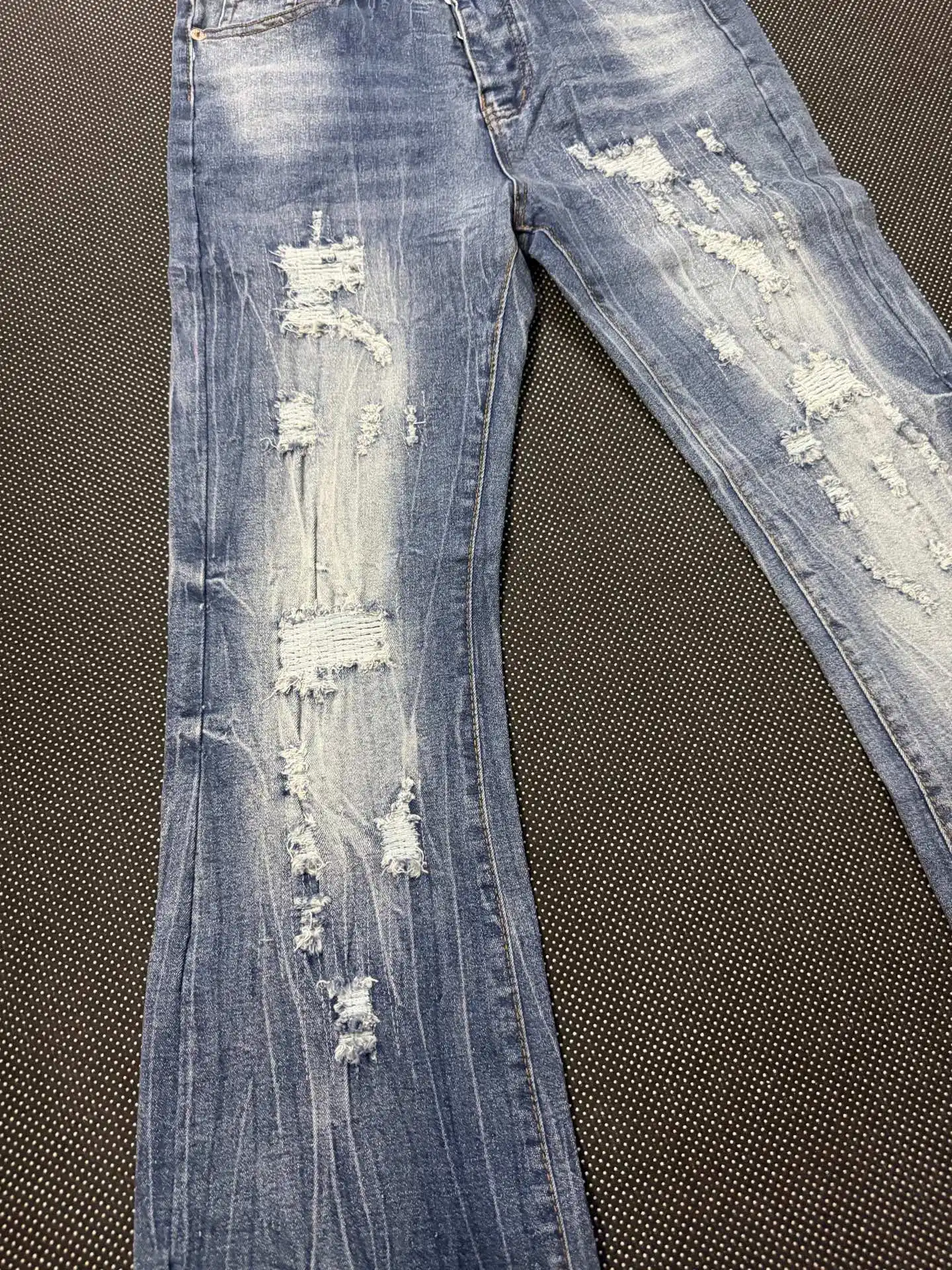 Distressed Flare-Leg Jeans D15321848 — view 7