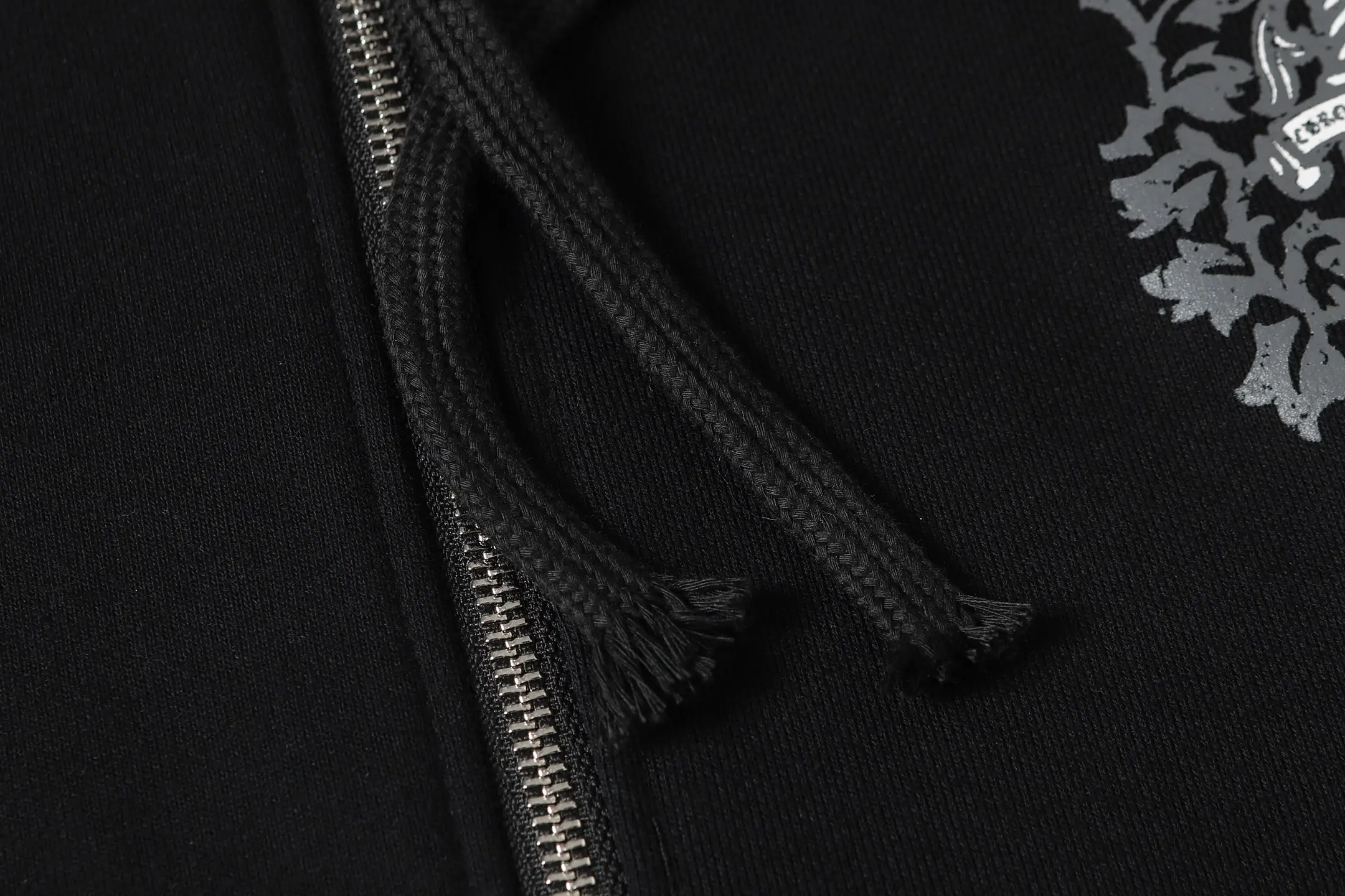 Dagger Print Zip-Up Hoodie D14513489 — view 12
