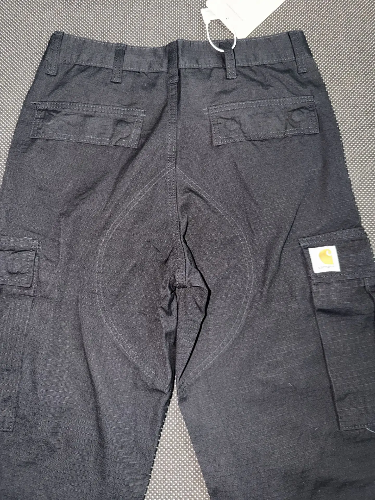 Relaxed-Fit Multi-Pocket Cargo Trousers D19021836 — view 7