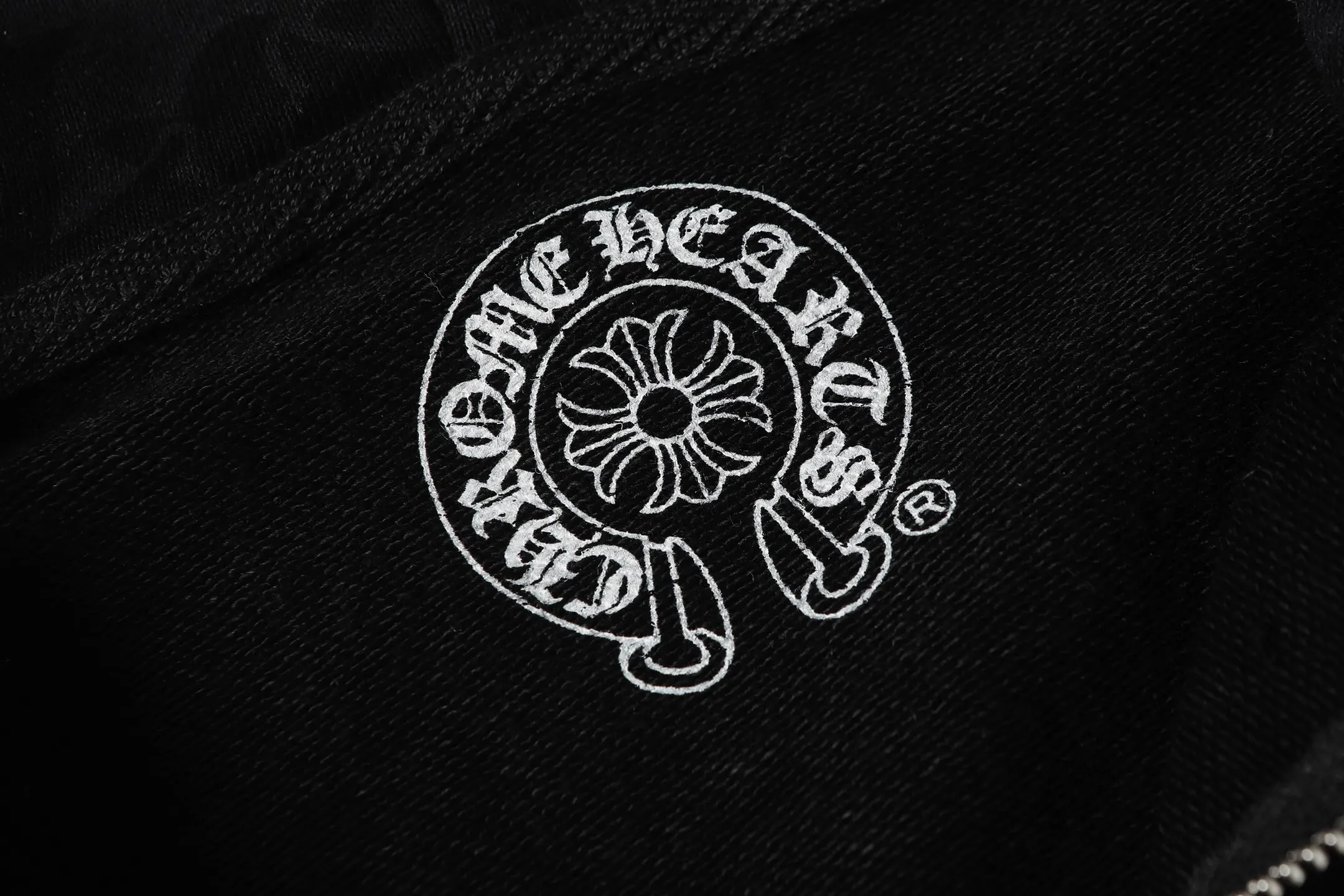 Logo-Print Monogram Zip-Up Hoodie D16513490 — view 6