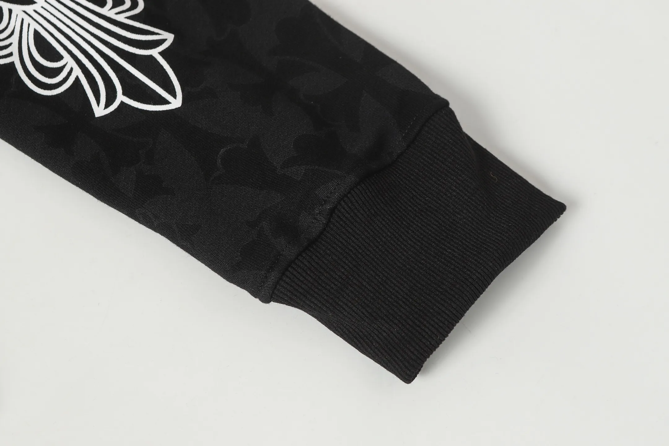 Logo-Print Monogram Zip-Up Hoodie D16513490 — view 15