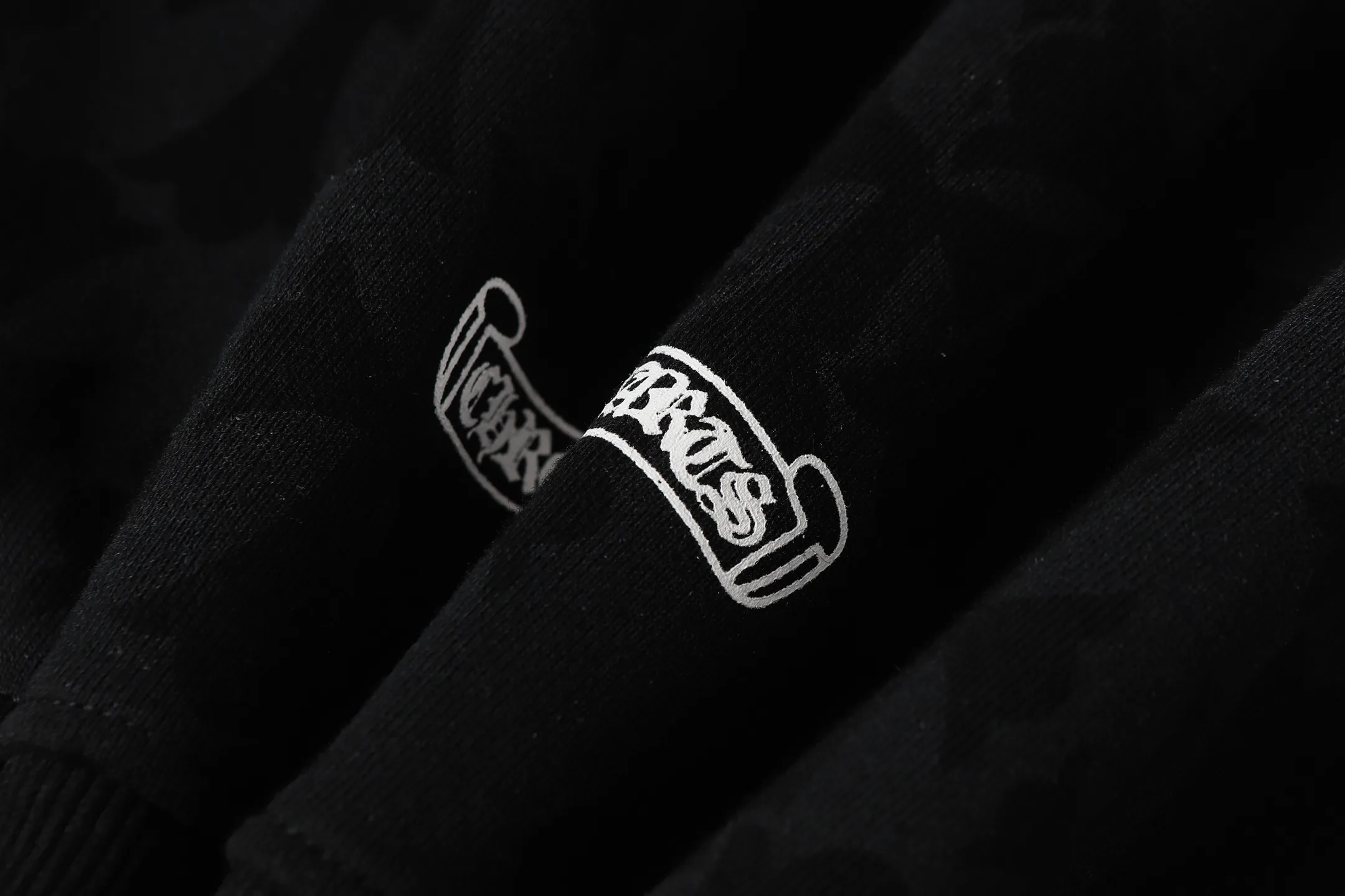 Logo-Print Monogram Zip-Up Hoodie D16513490 — view 16
