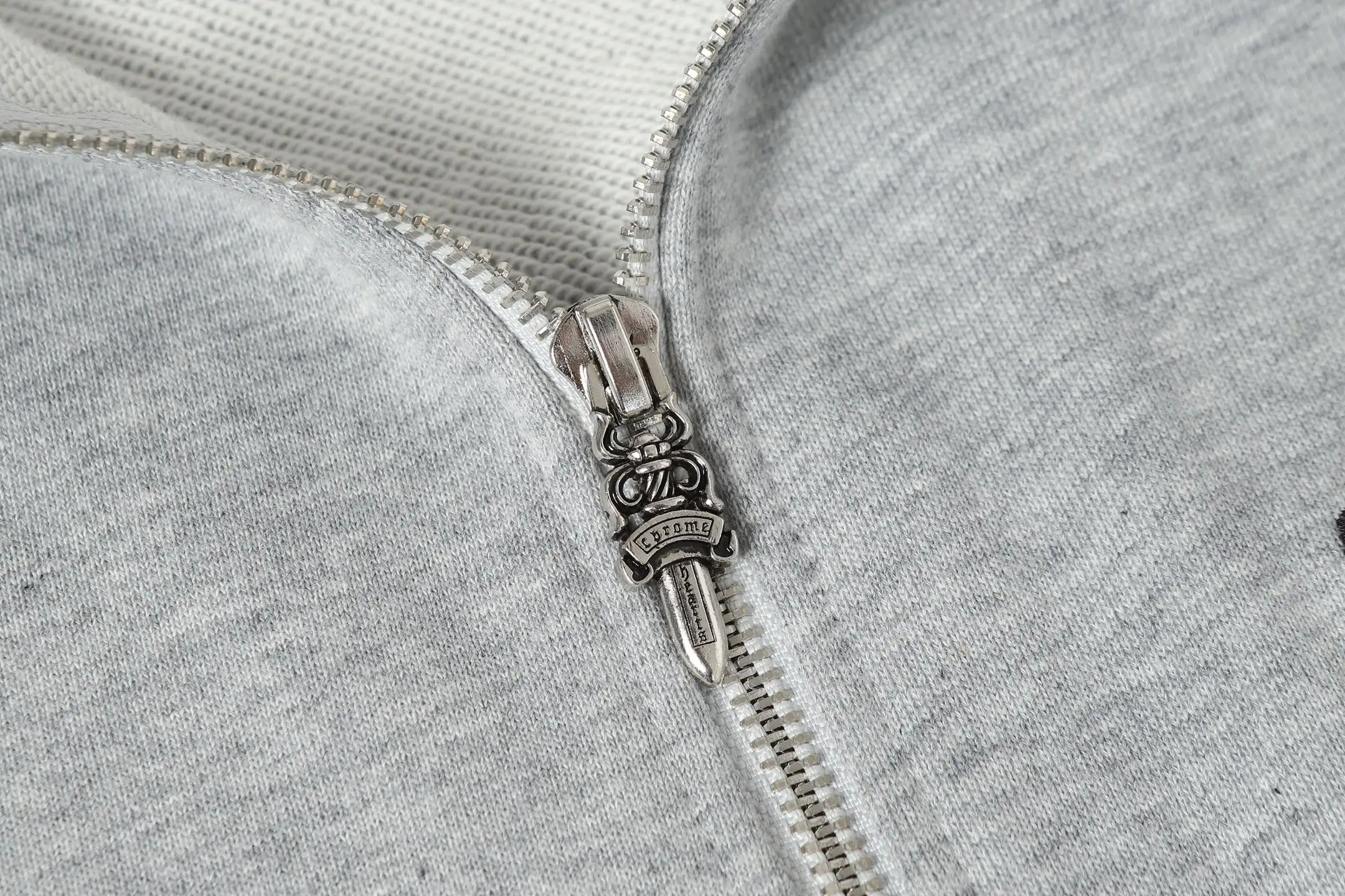 Cross Patch Zip-Up Hoodie D15013579 — view 6