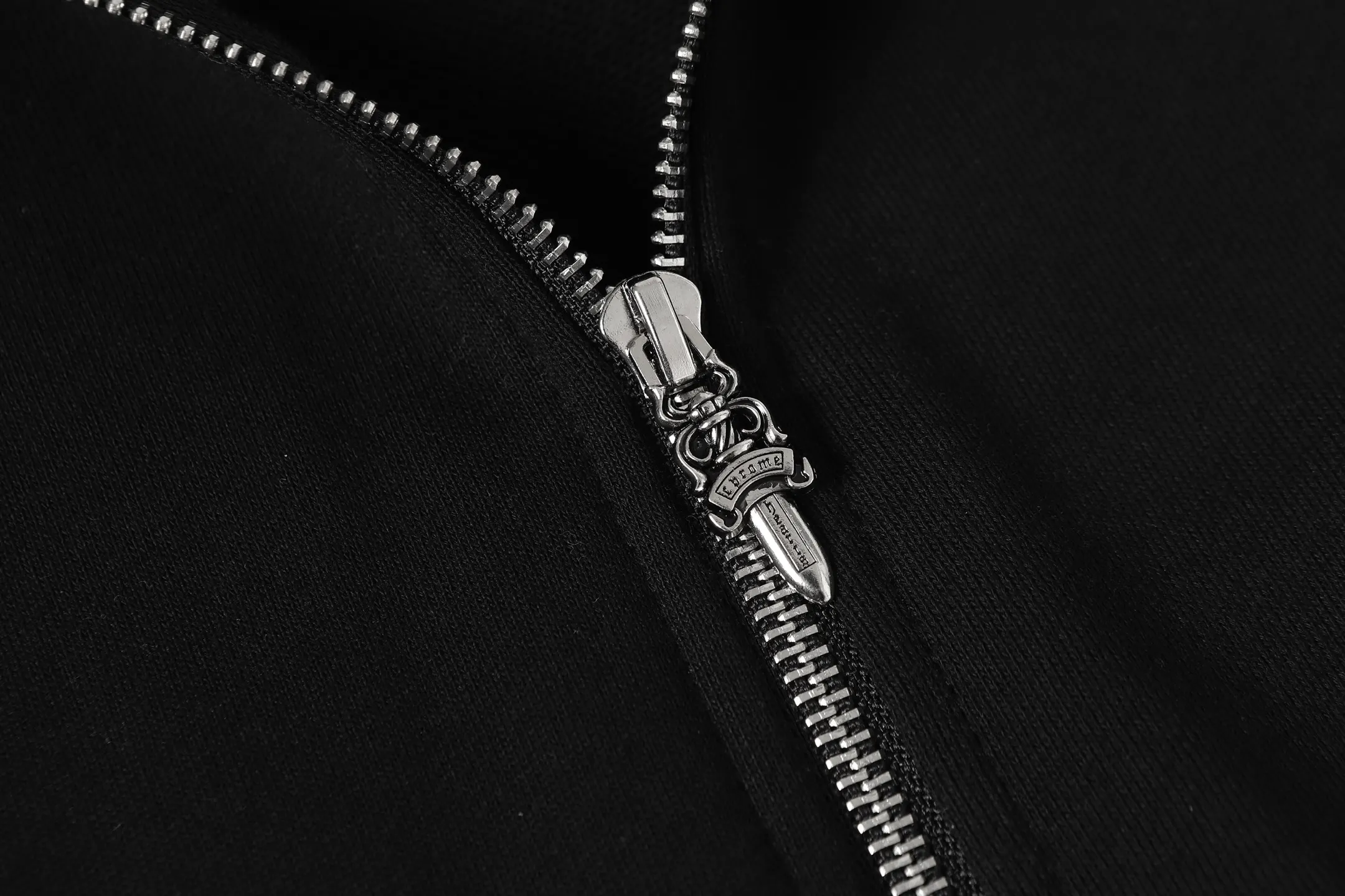 Cross Patch Zip-Up Hoodie D15013578 — view 6