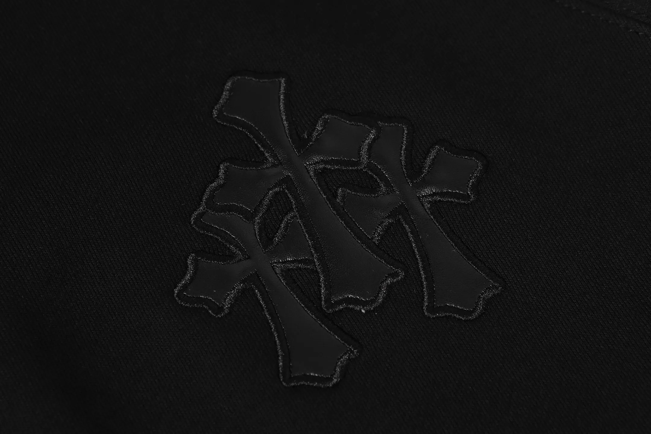 Cross Patch Zip-Up Hoodie D15013578 — view 7