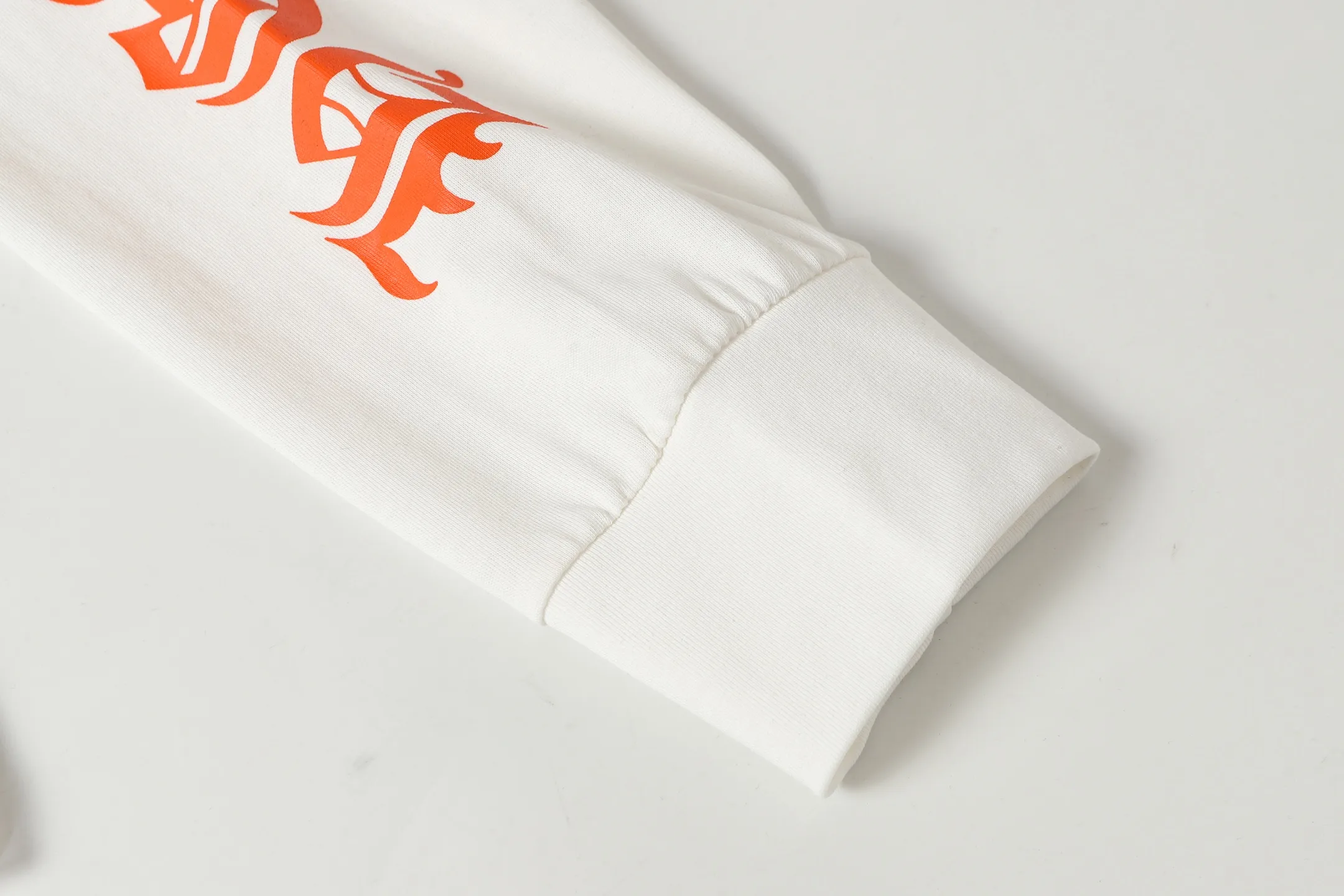 Logo Print Long-Sleeve Pocket T-Shirt D10013495 — view 11