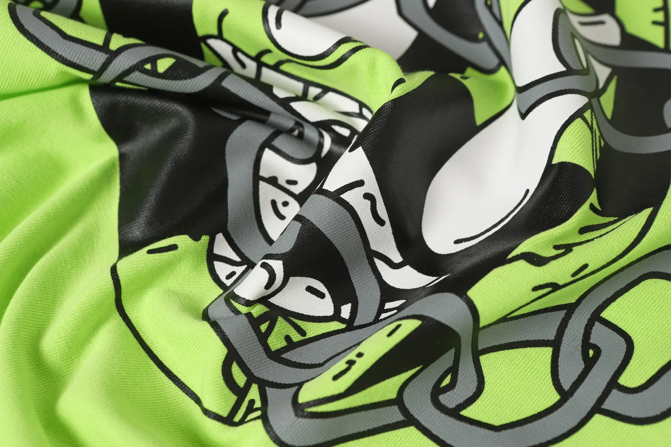 Graffiti Print Long-Sleeve T-Shirt D10013472 — view 12