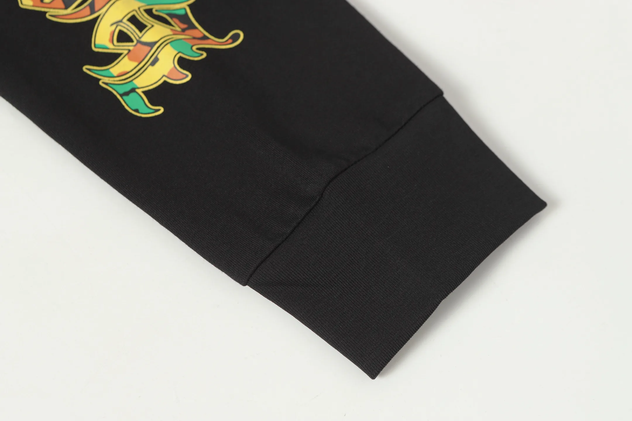 Logo Print Long-Sleeve T-Shirt D10013486 — view 12