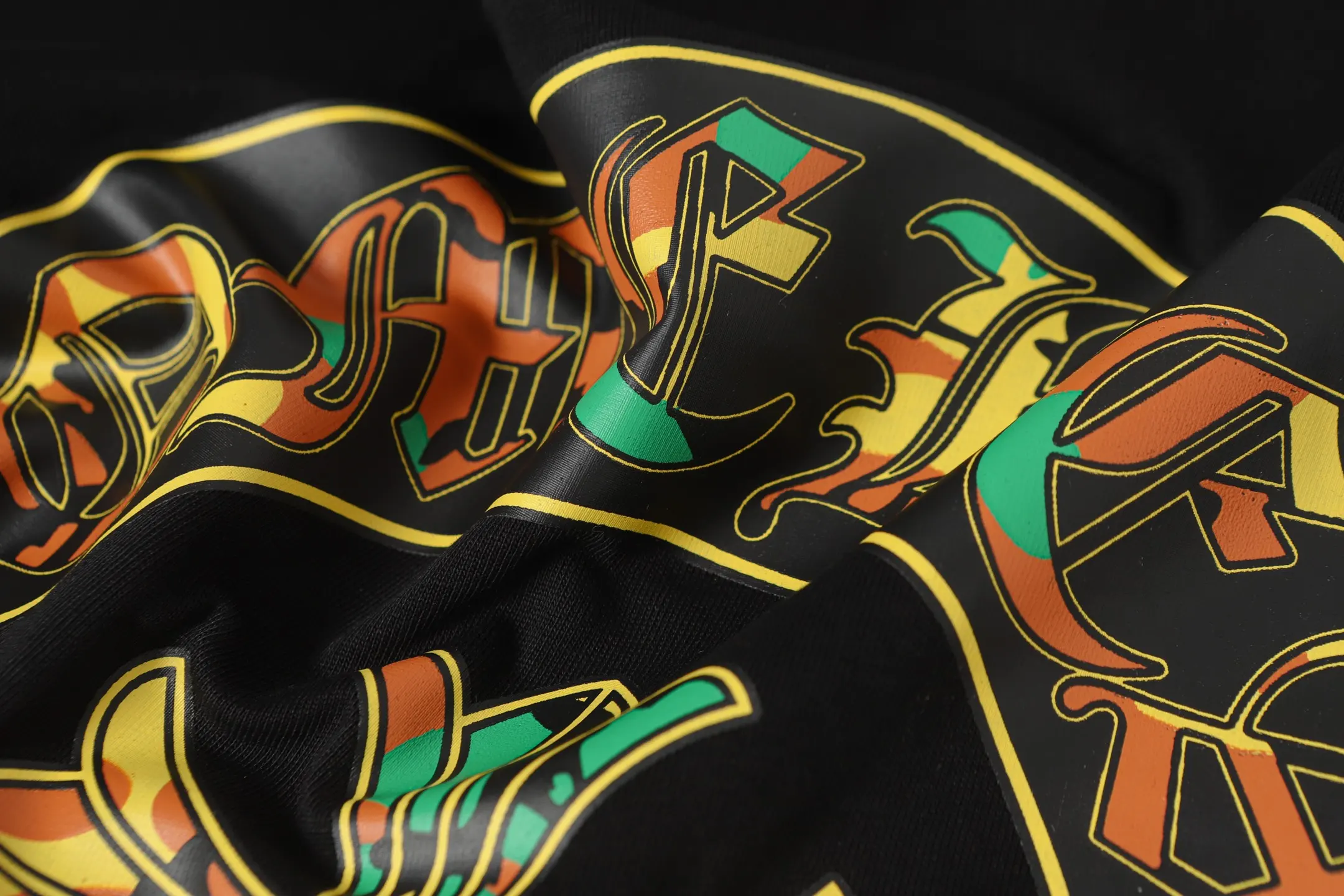Logo Print Long-Sleeve T-Shirt D10013486 — view 13