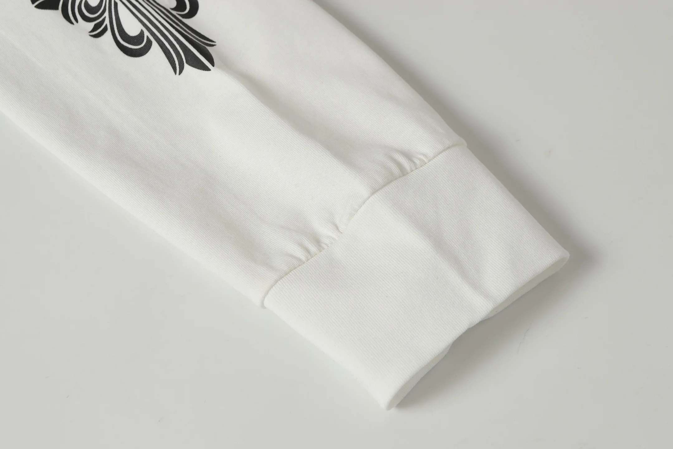 Logo-Print Cotton-Jersey Long-Sleeve T-Shirt D10013479 — view 11