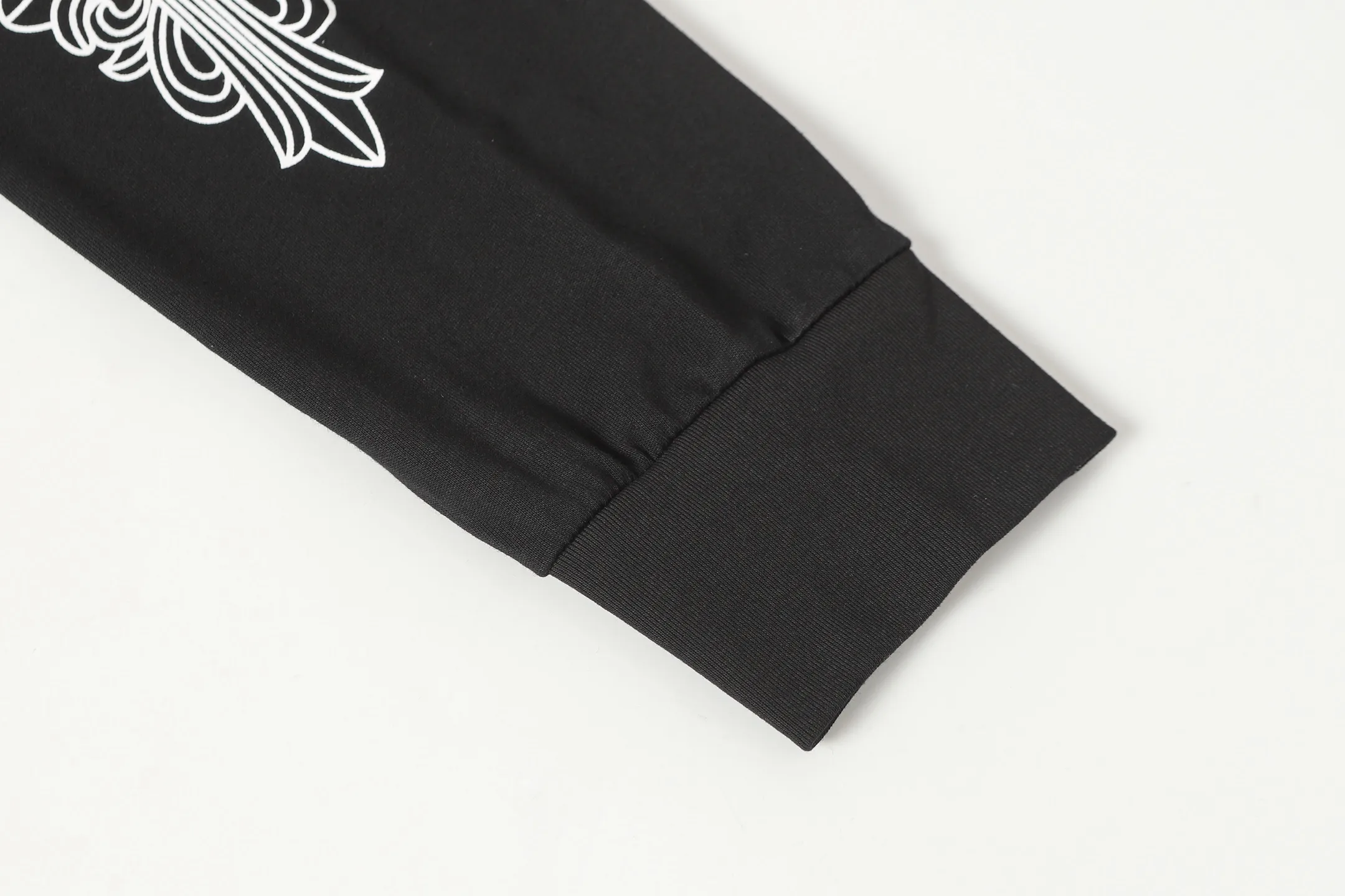 Logo-Print Cotton-Jersey Long-Sleeved T-Shirt D10013480 — view 11