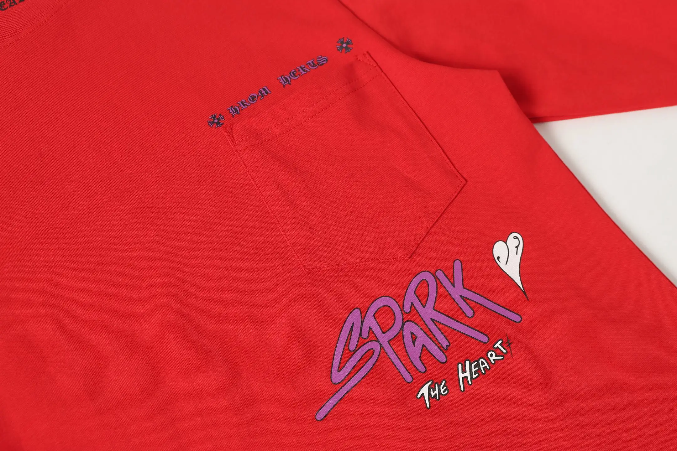 Graffiti Print Long-Sleeve T-Shirt D10013570 — view 6