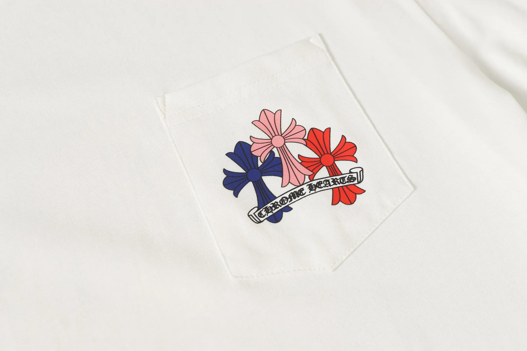 Chrome Hearts Cross Logo Pocket T-Shirt D10013604 — view 6