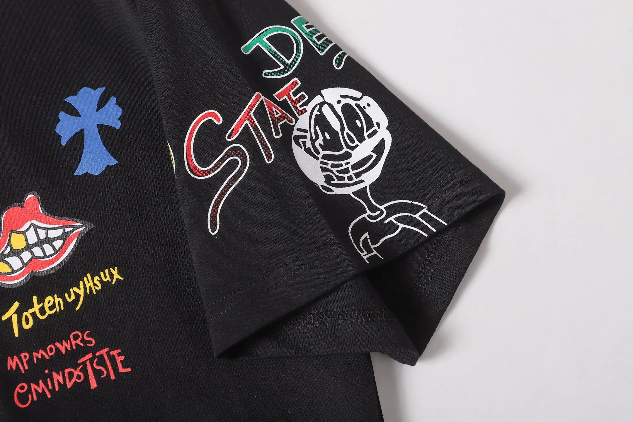 Graffiti Print Cotton T-Shirt D10513612 — view 6