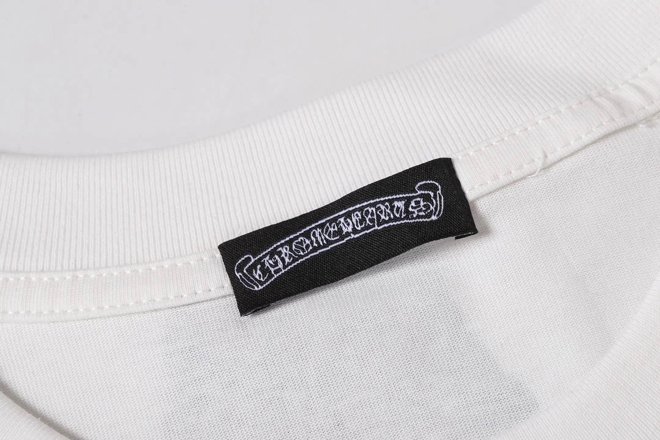 Chrome Hearts Cross Graphic Embroidered T-Shirt D11013691 — view 5