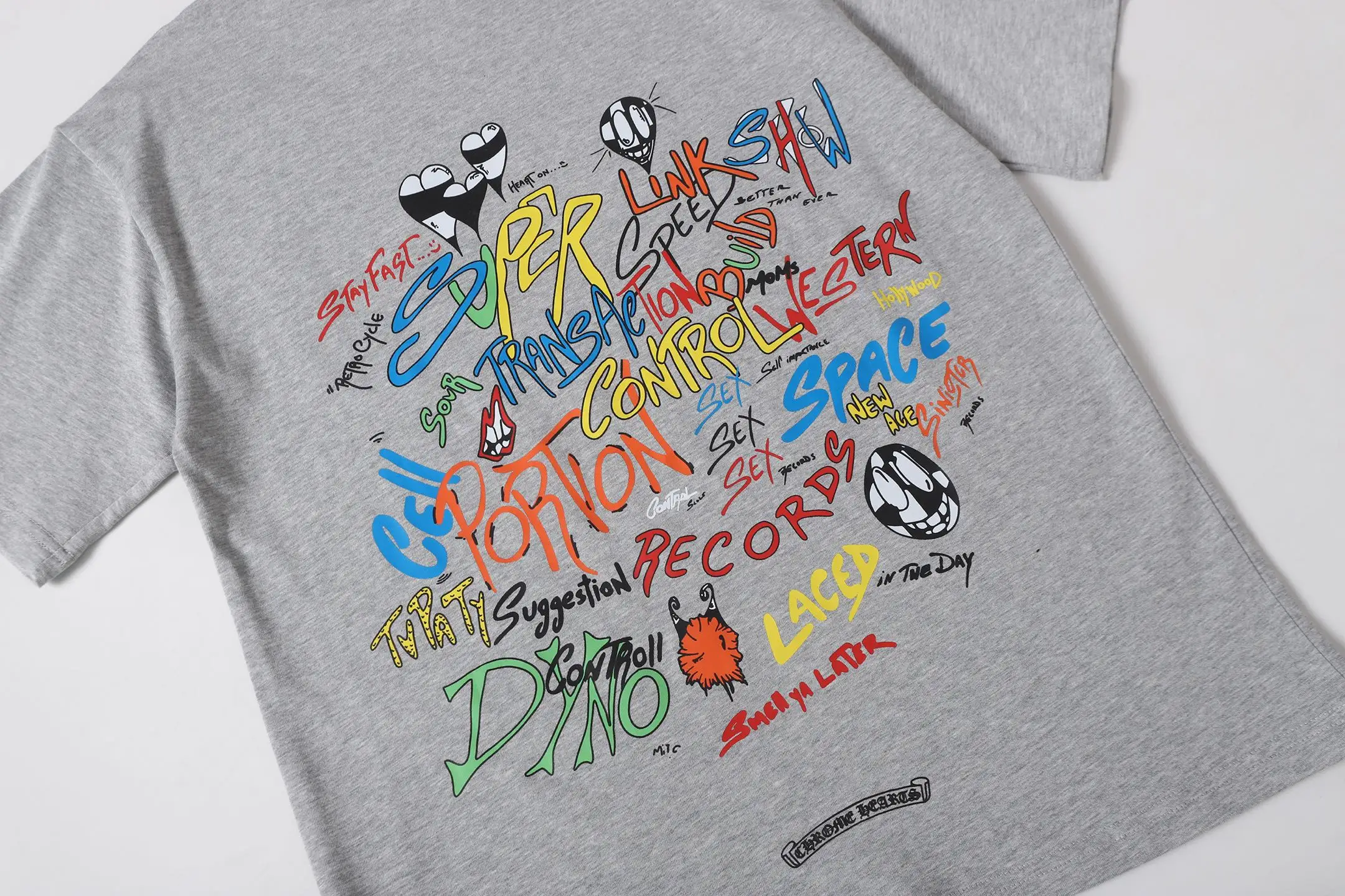 Graffiti Print Pocket T-Shirt D9513611 — view 9