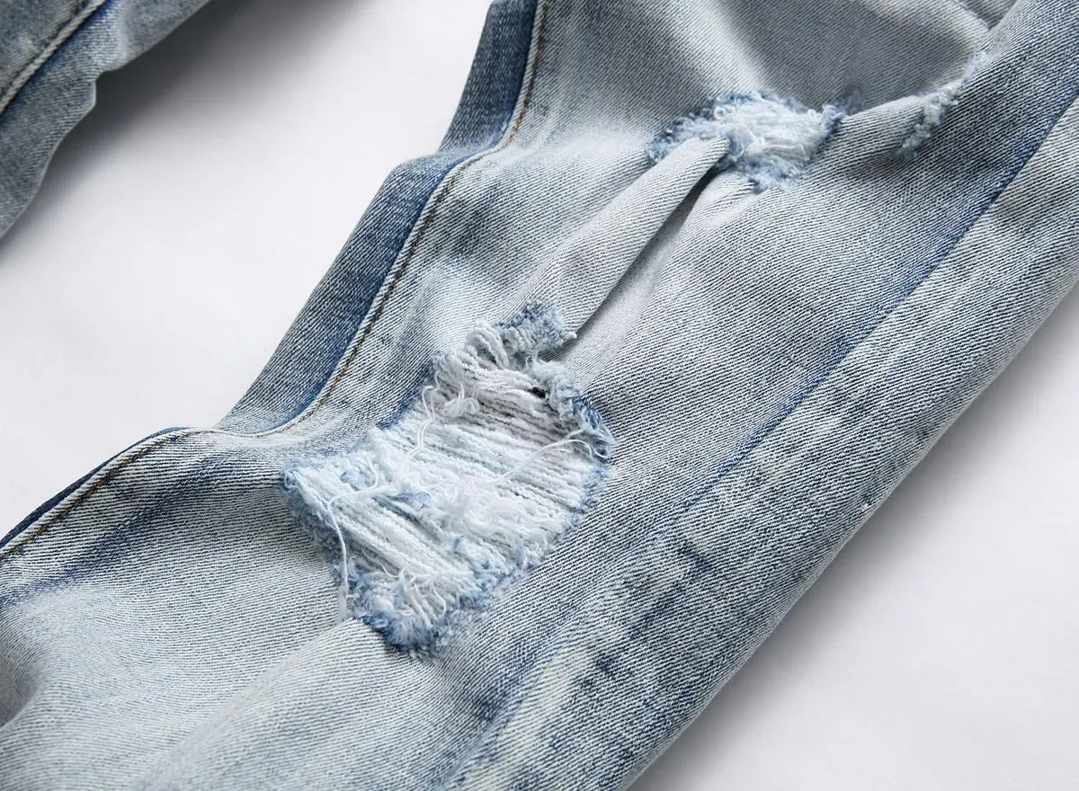 Distressed Slim-Fit Appliqué Jeans D14521826 — view 9