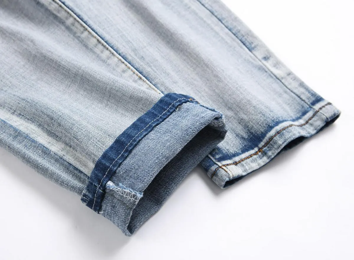 Distressed Slim-Fit Appliqué Jeans D14521826 — view 10