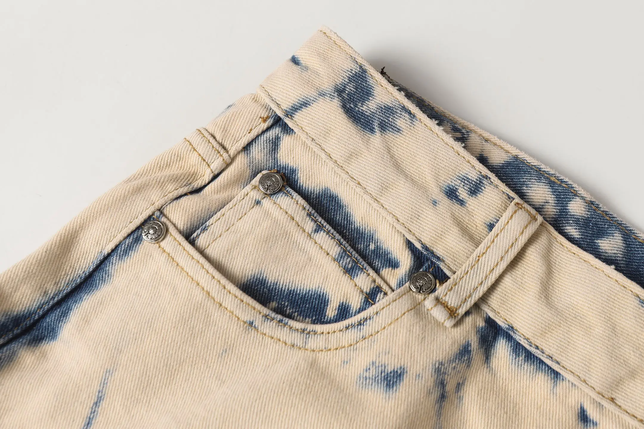 Cross Patch Acid-Wash Straight-Leg Jeans D17513582 — view 4