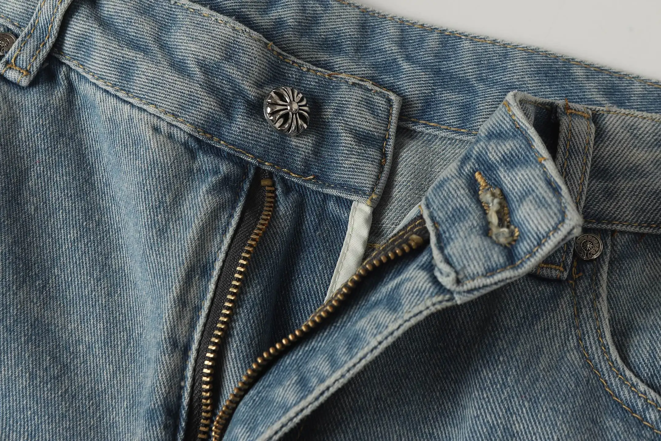 Cross Patch Flared Jeans D17013581 — view 4