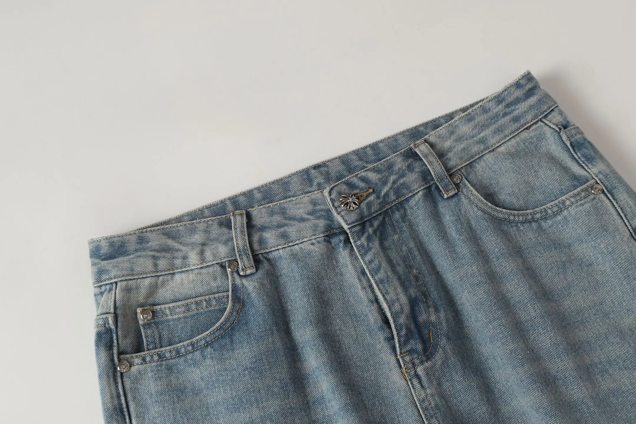 Cross Patch Flared Jeans D17013581 — view 7