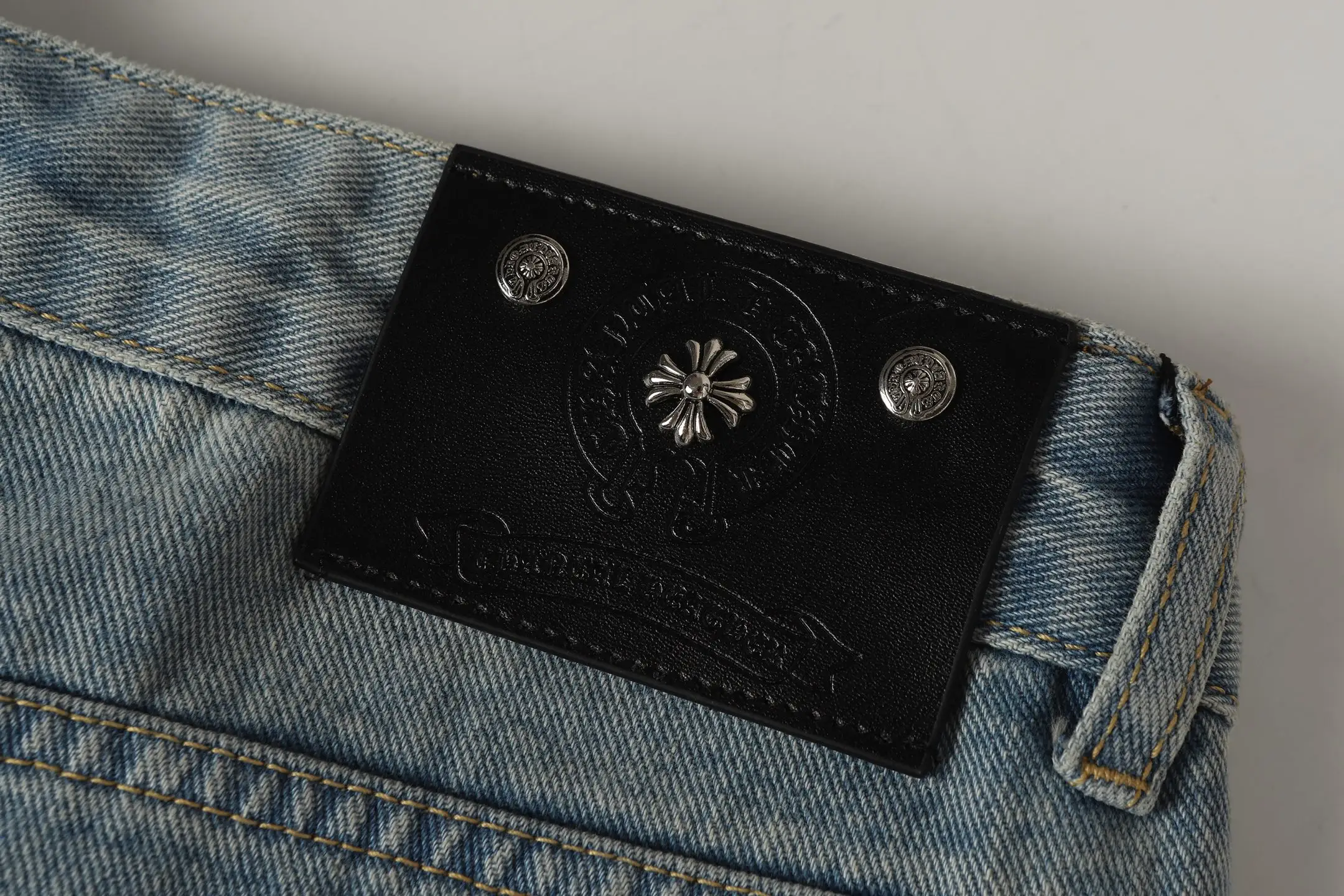 Cross Patch Flared Jeans D17013581 — view 14
