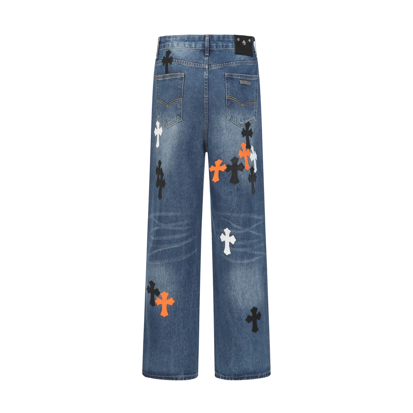 Cross Patch Appliqué Straight-Leg Jeans D15513681 — view 3