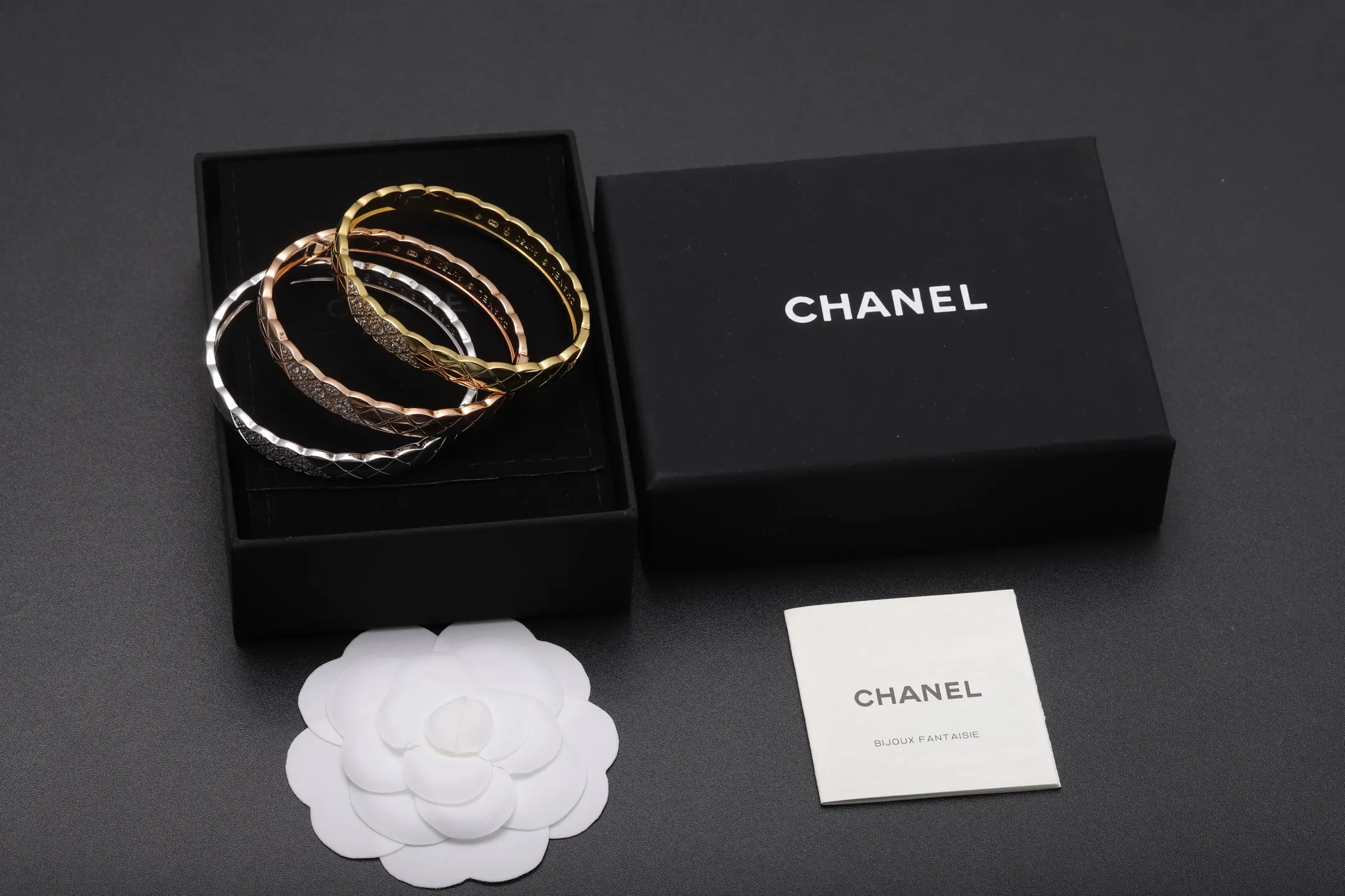 Quilted Pattern Bangle (Gold-Plated Brass) D16517901 — view 2