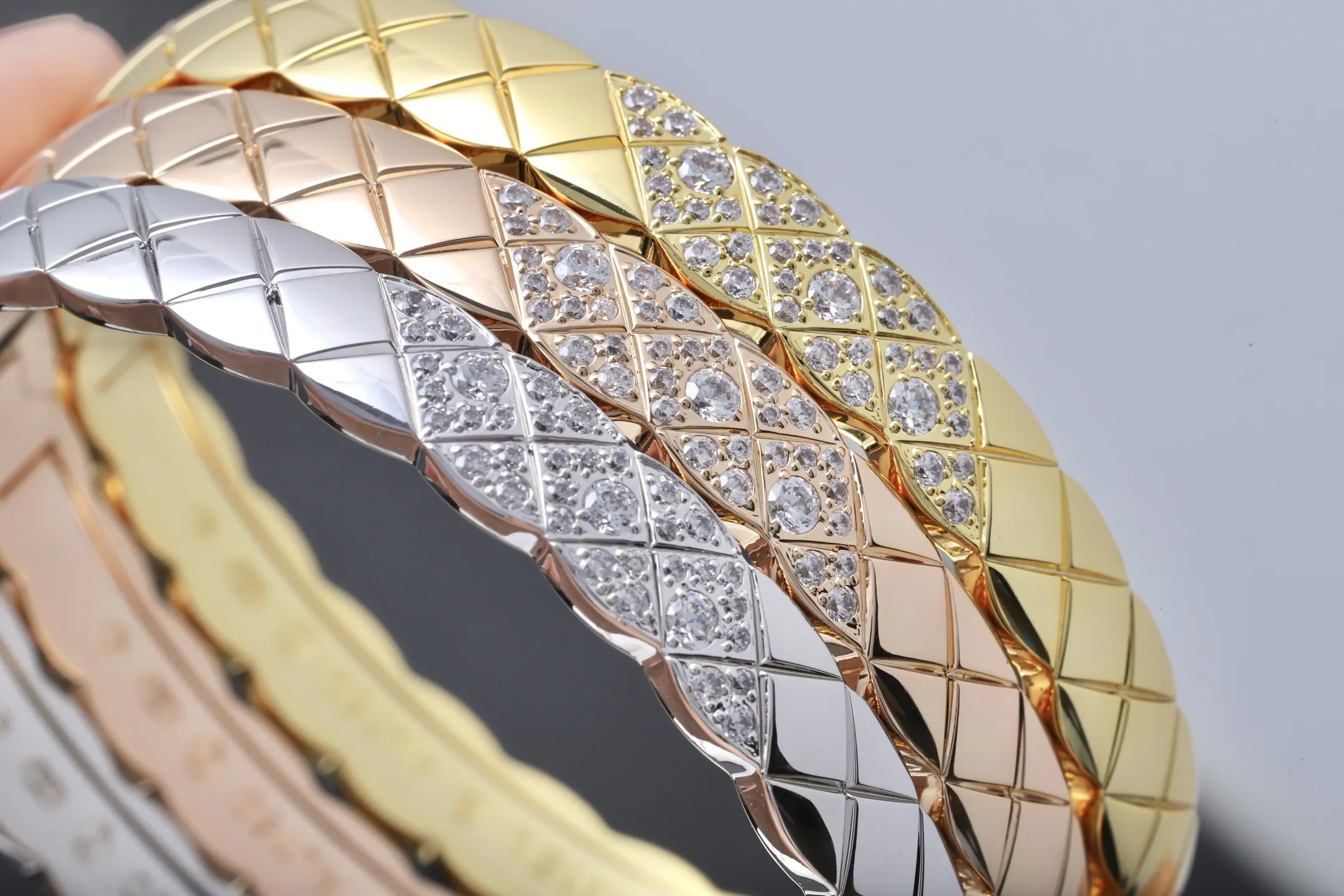 Quilted Pattern Bangle (Gold-Plated Brass) D16517901 — view 3