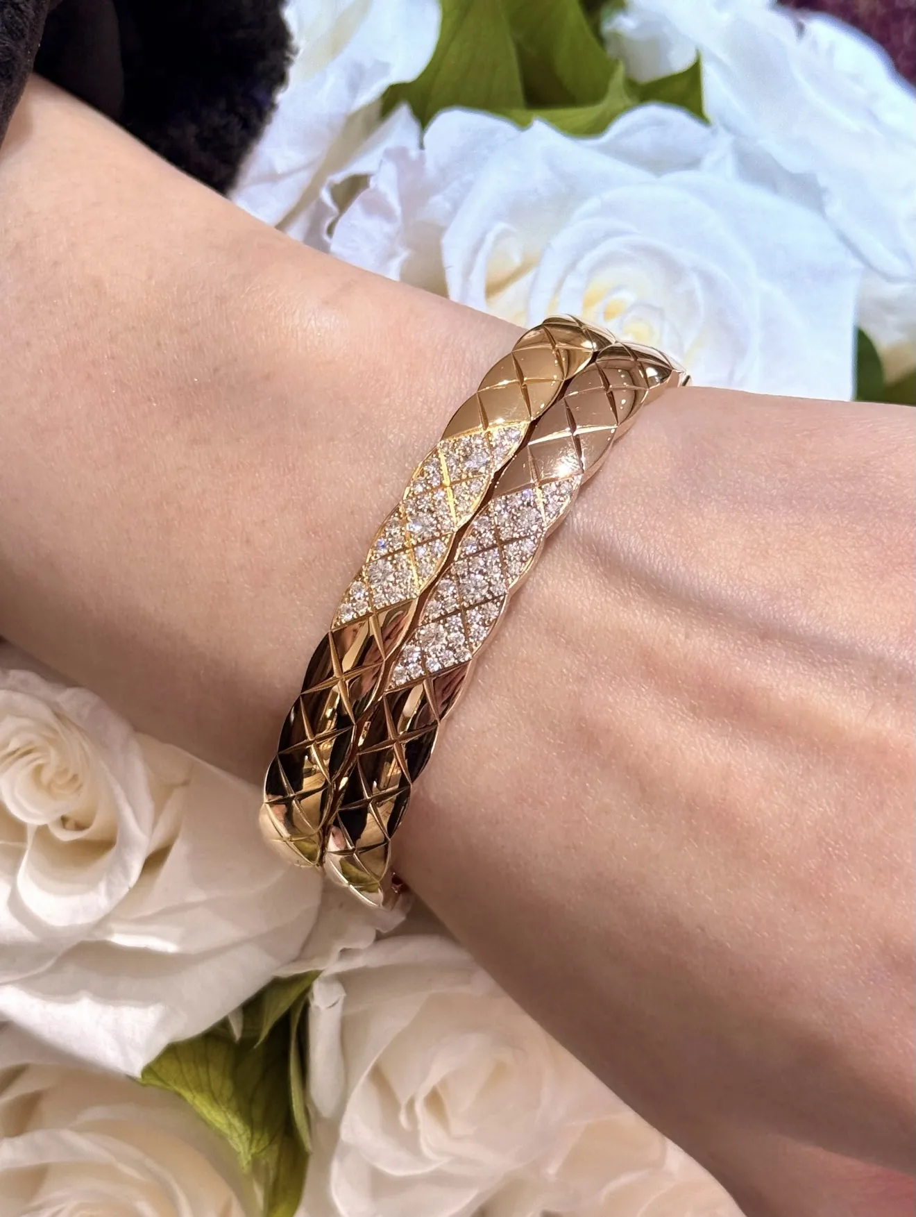 Quilted Pattern Bangle (Gold-Plated Brass) D16517901 — view 9