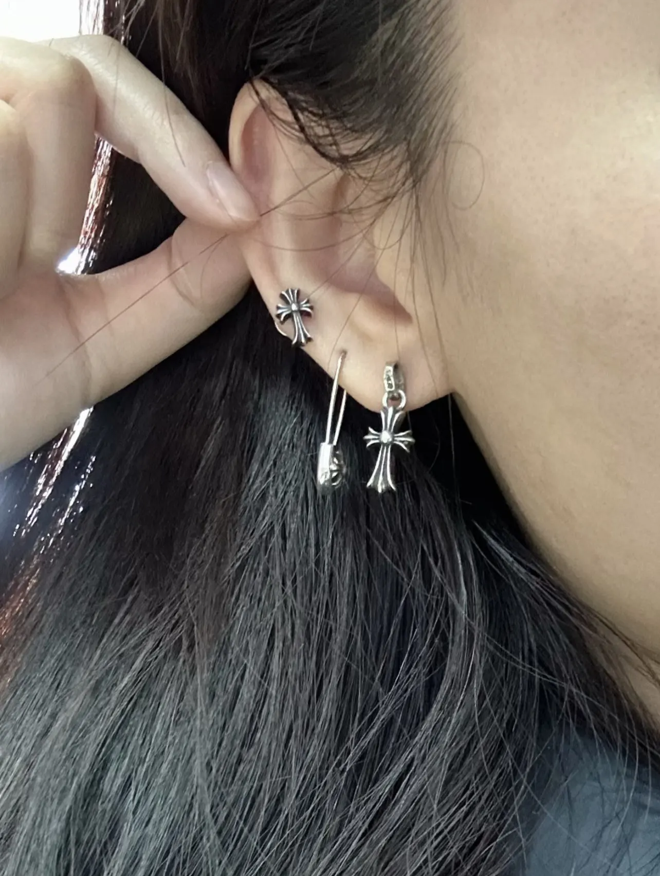 Chrome Hearts Cross Stud Earrings (Sterling Silver) D14516536 — view 8