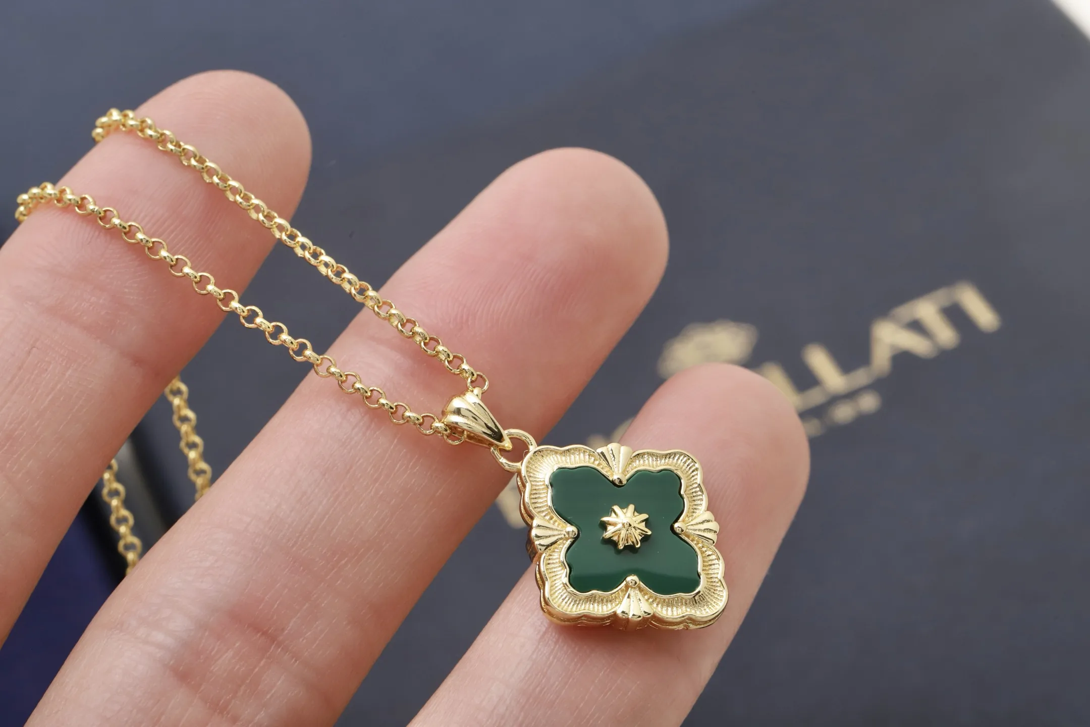 Opera Collection Malachite and Diamond Pendant Necklace D16017683 — view 5