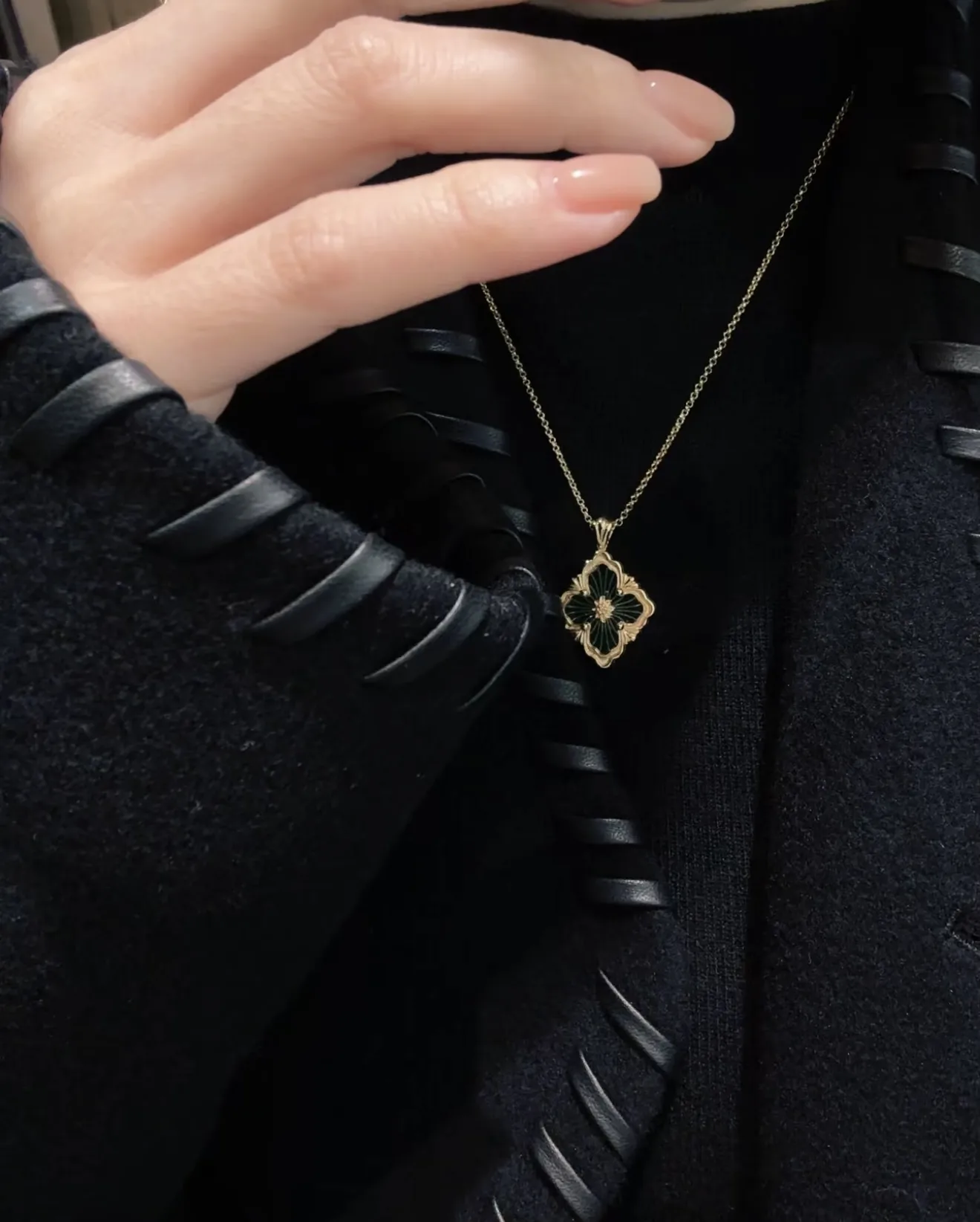 Opera Collection Malachite and Diamond Pendant Necklace D16017683 — view 9