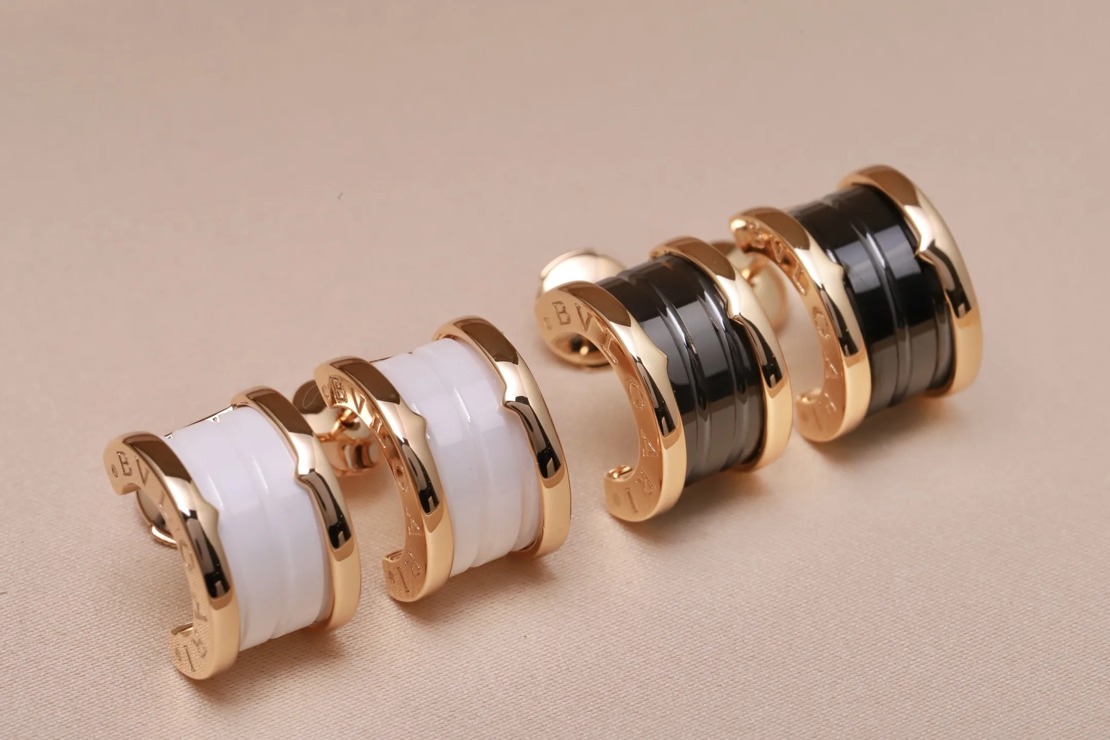 B.zero1 Ceramic Hoop Earrings D19017687 — view 2