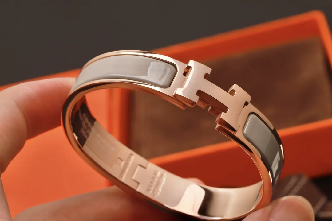 Clic H Enamel Bangle Bracelet D16017550 — view 7