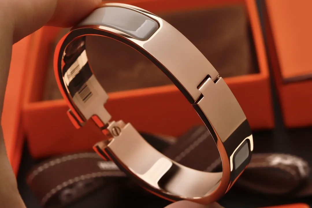 Clic H Enamel Bangle Bracelet D16017550 — view 8
