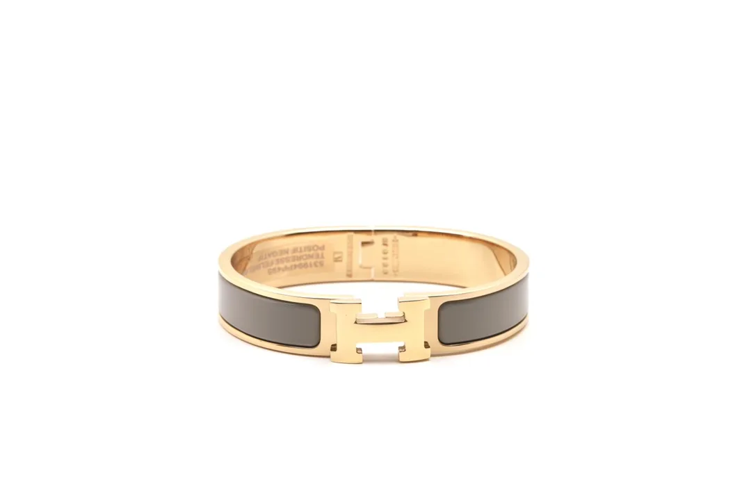 Clic H Enamel Bangle Bracelet D16017549