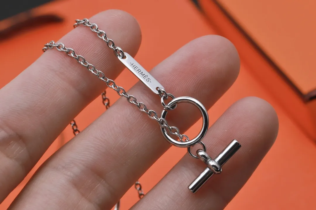 Cordage H Anchor Pendant Necklace D15517601 — view 7