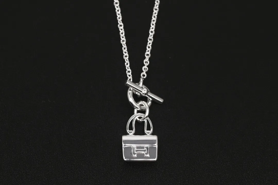 Amulette Kelly Pendant Necklace (Sterling Silver) D28016781 — view 2